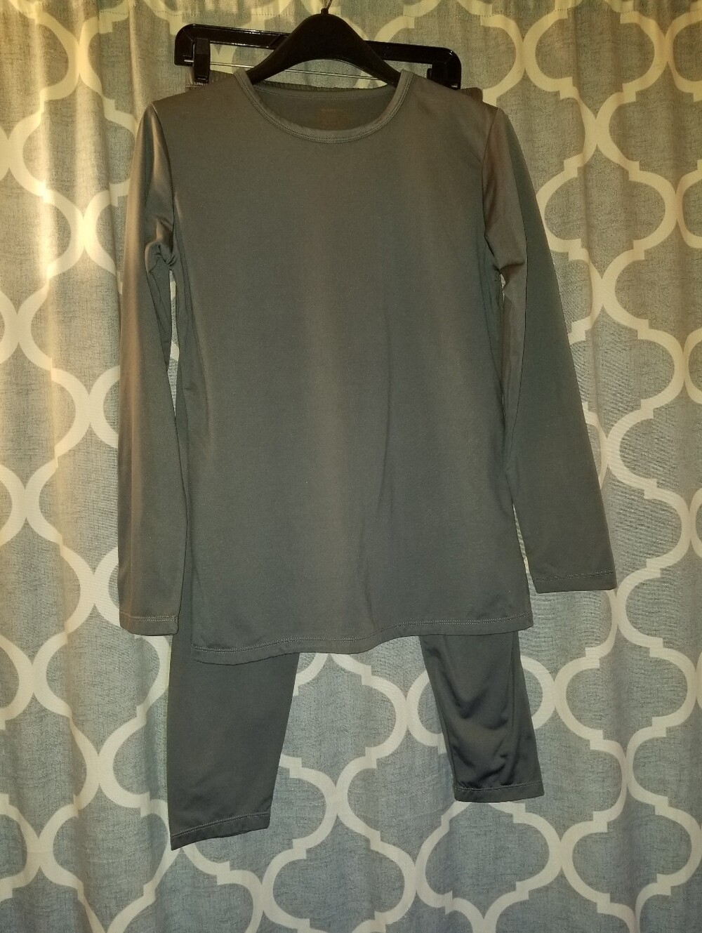 Weerti Warm Long Sleeve And Pants Soft Pajama Set in Gray Pjs
